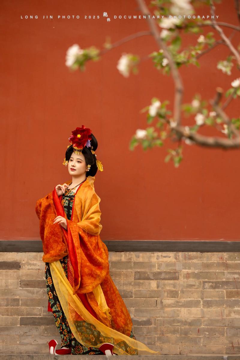 凤凰于飞，梵音共聆——司羽汉服国风美中的服饰妆造意境